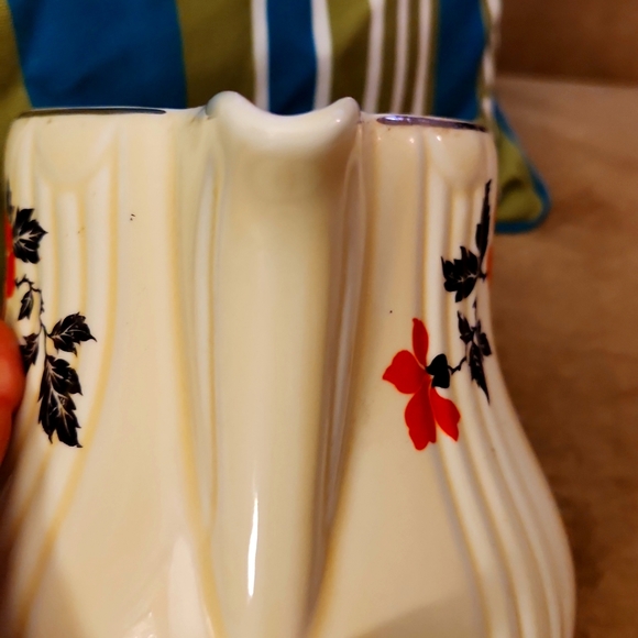 Vintage Hall China Red Poppy Water Jug Pitcher - Picture 6 of 6
